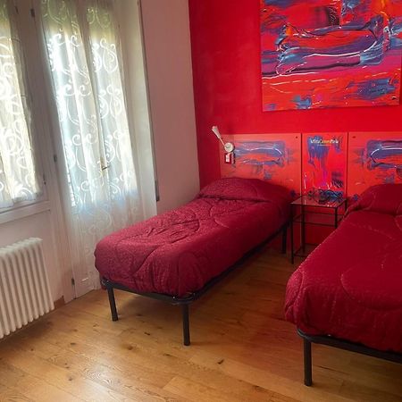Rooms Of Love بافيا المظهر الخارجي الصورة